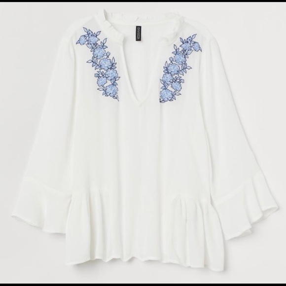 H&M Tops - NWT H&M embroidered Top